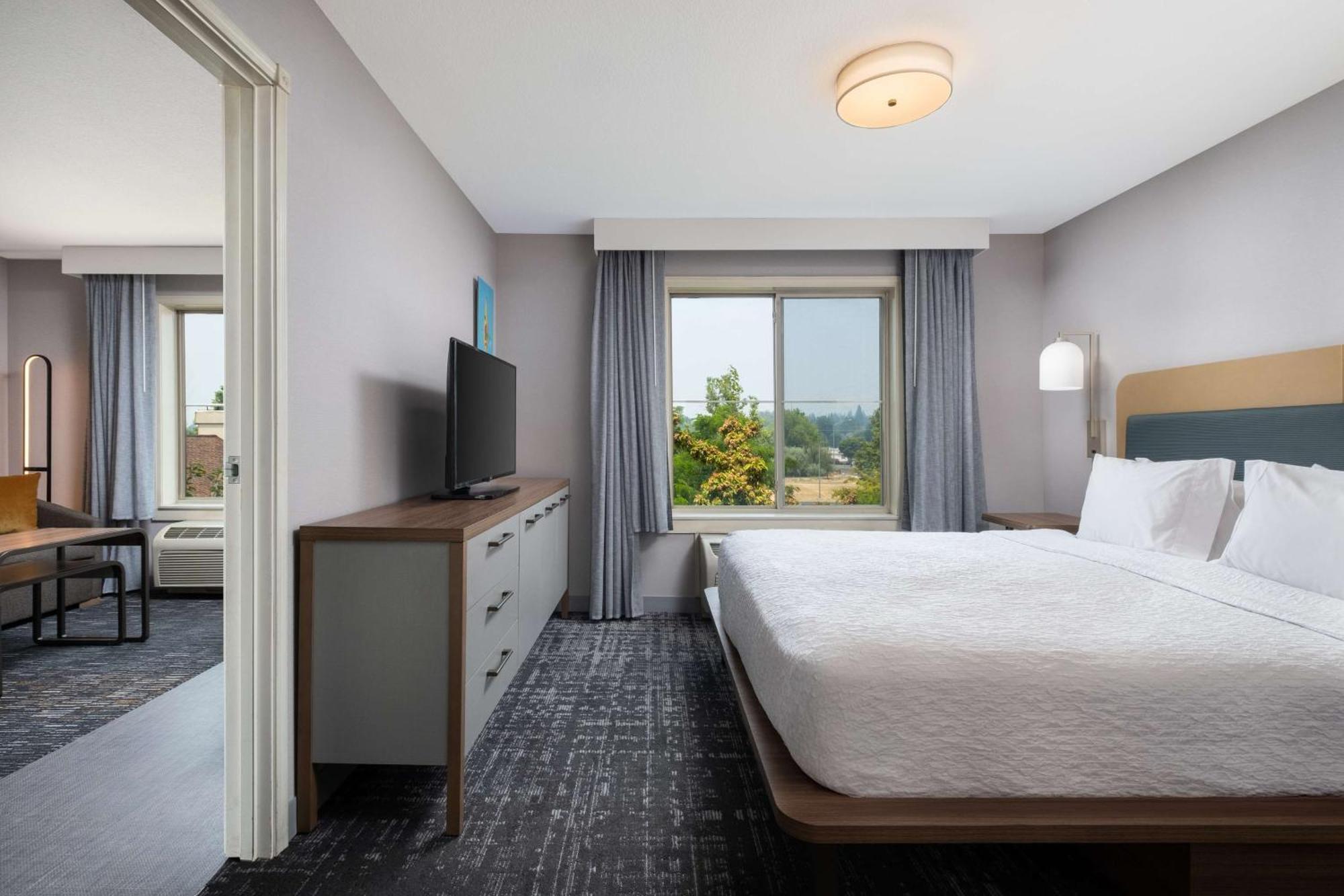 Homewood Suites Medford Exterior foto