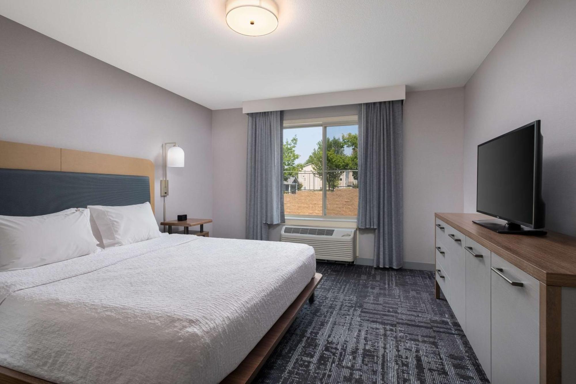 Homewood Suites Medford Exterior foto