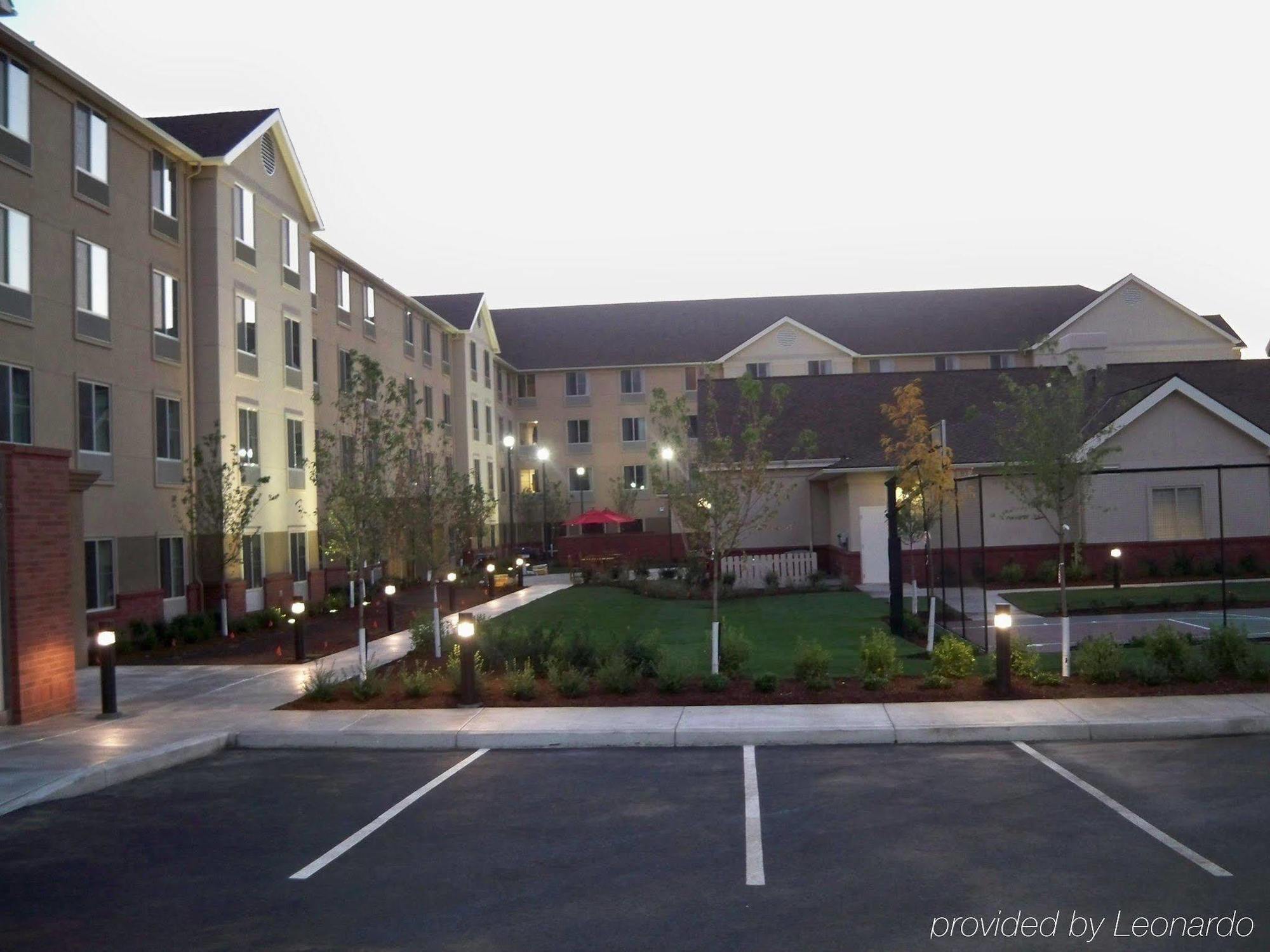 Homewood Suites Medford Exterior foto